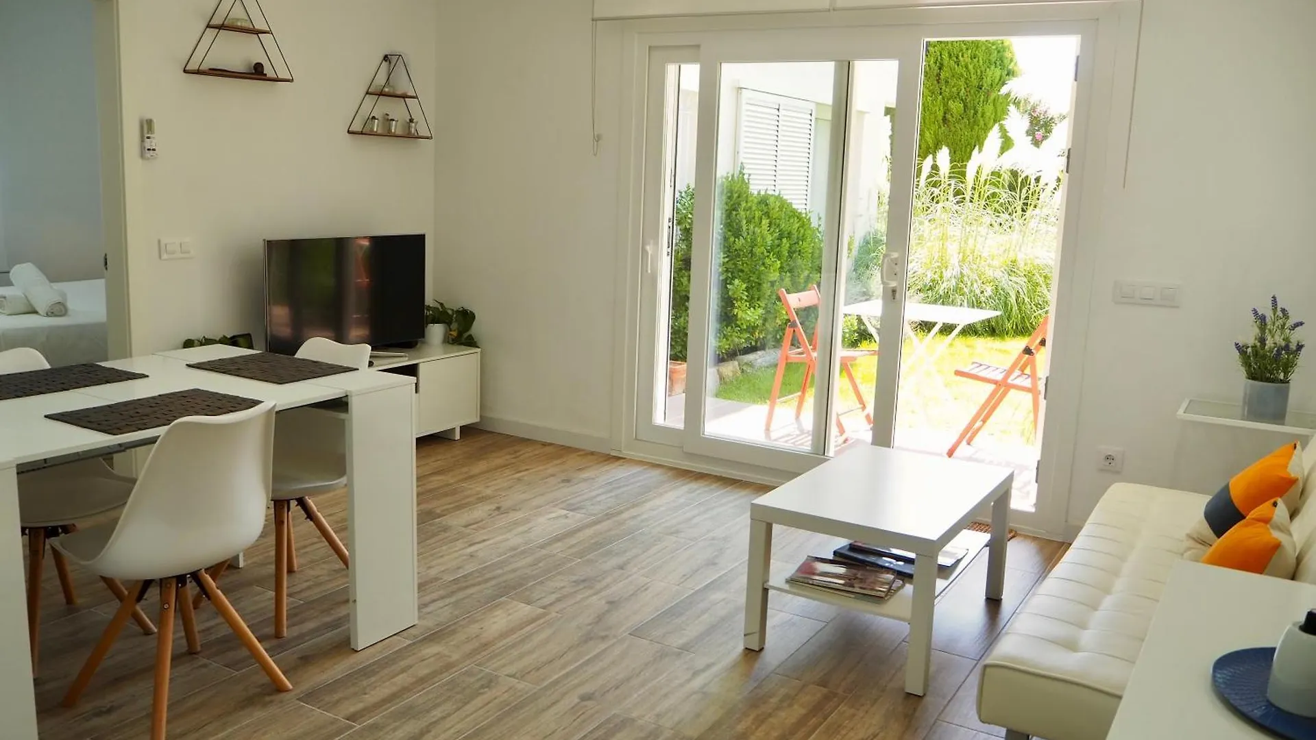 Apartament Amb Piscina I Aparcament - Baixos Amb Jardinet Calella De Palafrugell Apartment