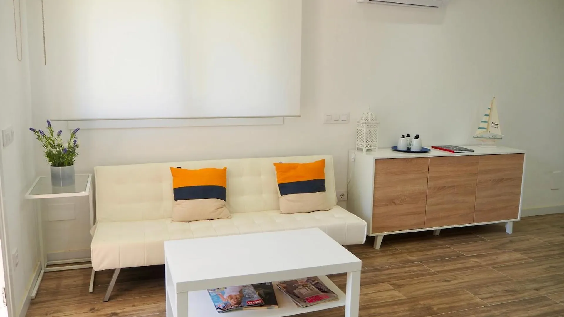 Apartament Amb Piscina I Aparcament - Baixos Amb Jardinet Calella De Palafrugell 0*,  Spain