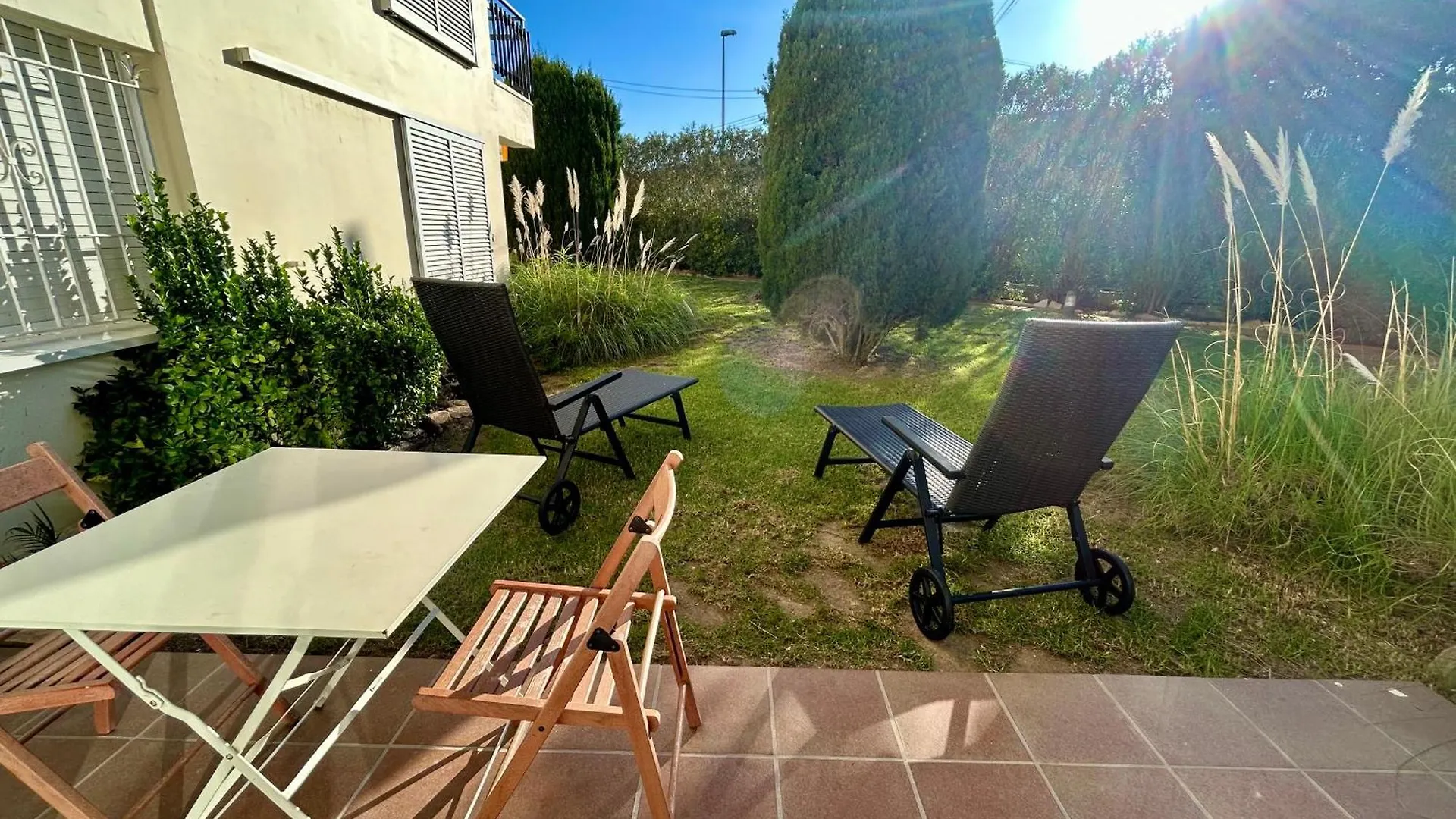 Apartament Amb Piscina I Aparcament - Baixos Amb Jardinet Calella De Palafrugell Spain